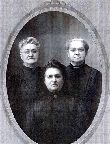 Mary Louise Barber-1843-1929
on right with 2 sisters, daus of Ira Barber