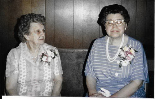 Marguerite L Brown with sister Paulne
wife of Eugene Wilbur
1923-2006