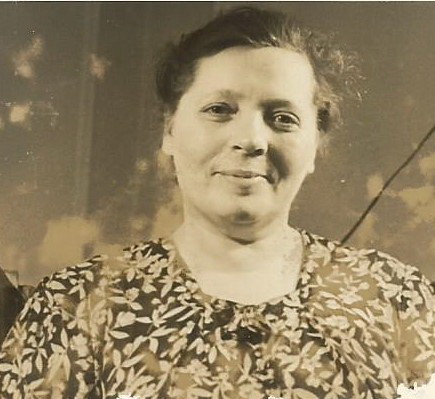 Jennie Louise Carlson Stone
1889-1959 wife of Newell H Stone