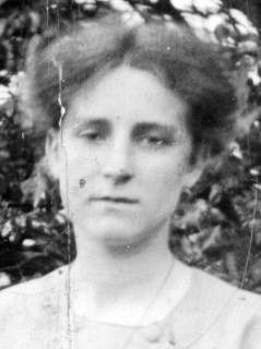 Isabelle Finkle Lown 1860-1938
wife of William W Lown