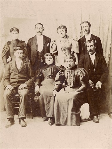 Lila Margaret Stone &
Franklin Joel Hendrick
wedding party