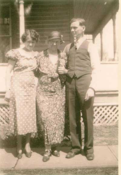 Mary Ellen Dowling Hotchkin, son Odo and daughter-in-law Bernice