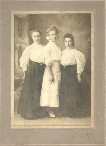 Mildred Pierce 1889-1962
wife of James Floyd Brewer