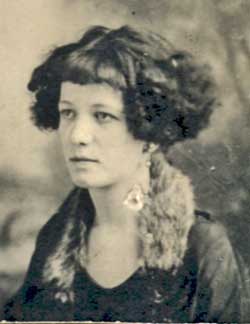 Lillian Platt, wife of Thomas Clement Hotchkin