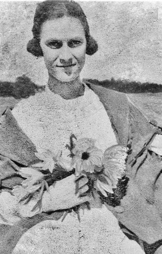 Ollie Villa Roberts Hutchins 1901-1921
wife of Guy Ross Hutchins