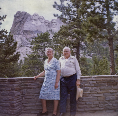 Jerry Kenneth Speakman
2nd wife beulah B Roberts
1903-1978