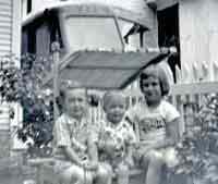 Mary Jane and Charlotte (Charlie) Williams with Terry Hotchkin